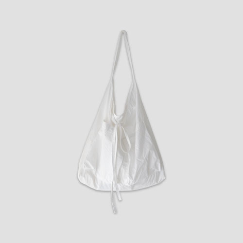 [projet] two pockets easy bag white